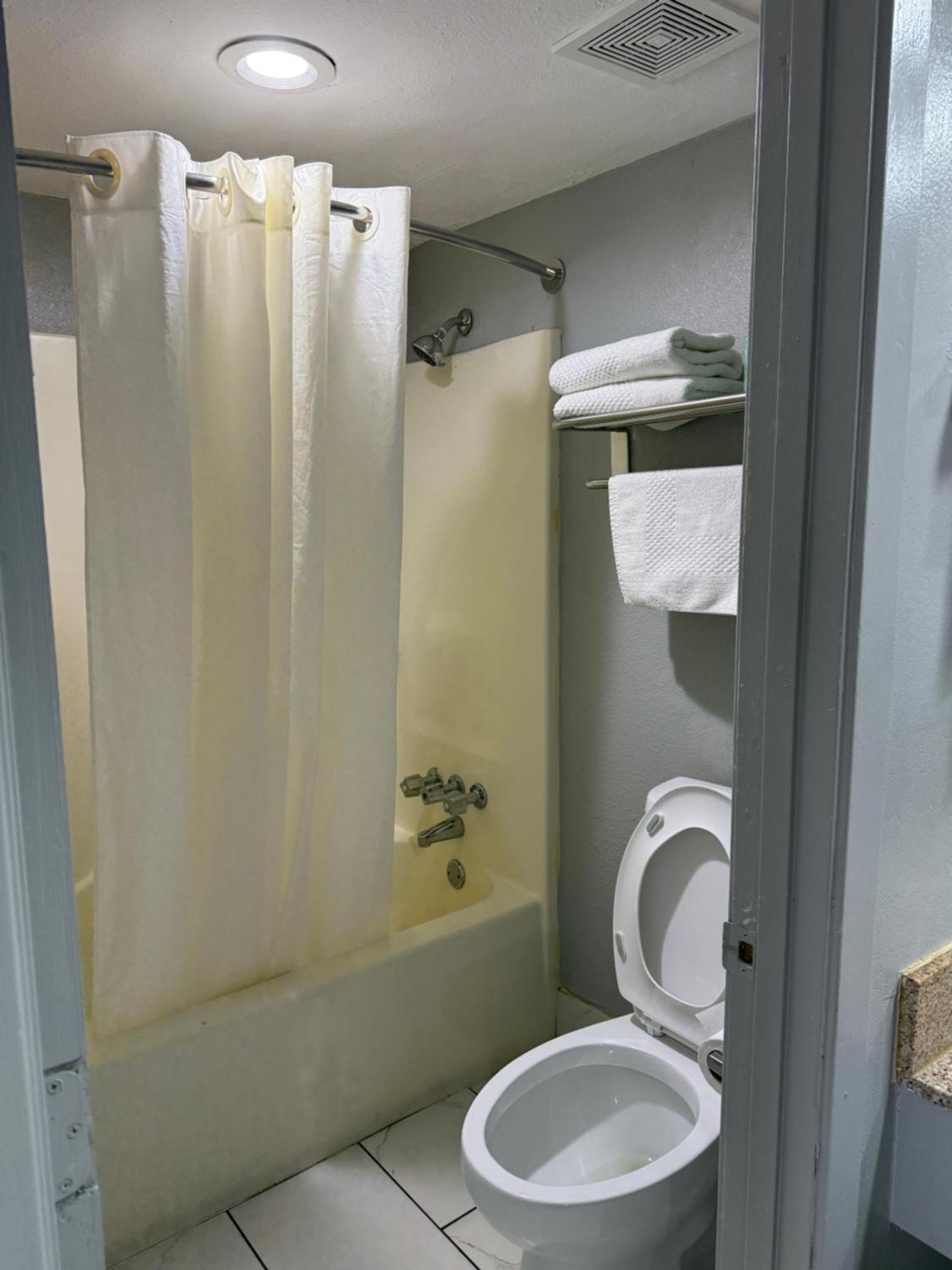 Quality Inn Indianola מראה חיצוני תמונה